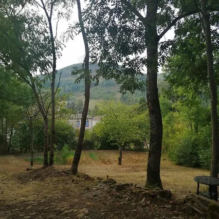 Location De A Neylis Avec Vue Sur Les Forets Et Les Champs